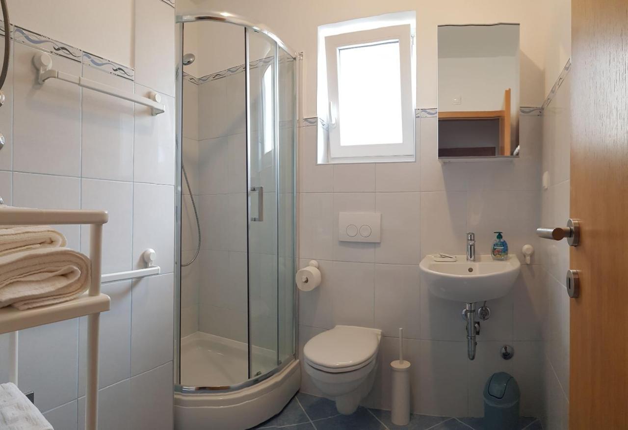 Mitra Apartments Malinska Luaran gambar