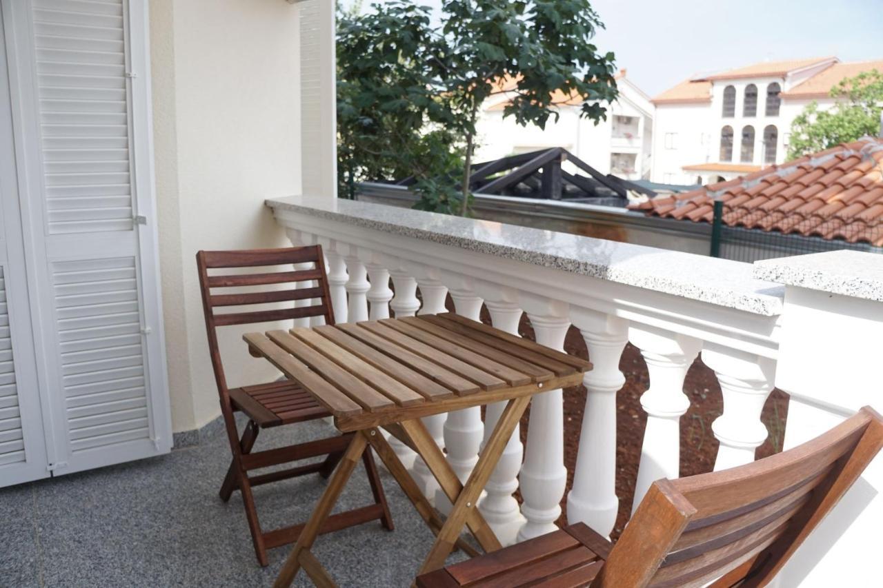 Mitra Apartments Malinska Luaran gambar