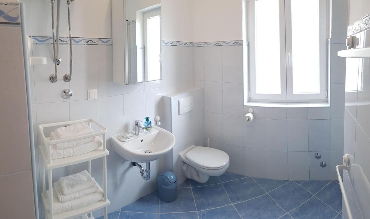 Mitra Apartments Malinska Luaran gambar