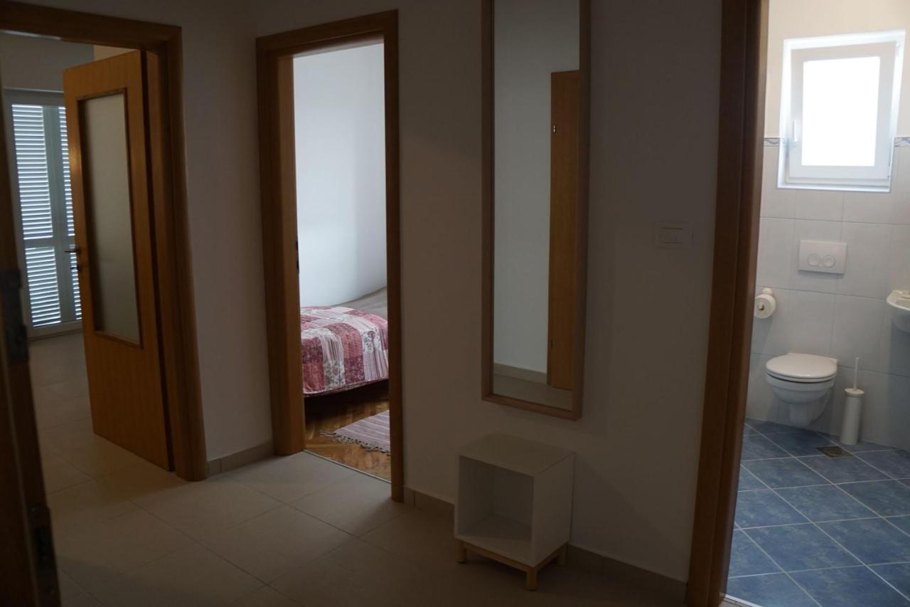Mitra Apartments Malinska Luaran gambar