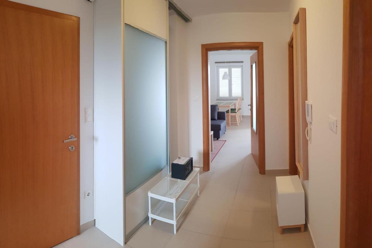 Mitra Apartments Malinska Luaran gambar
